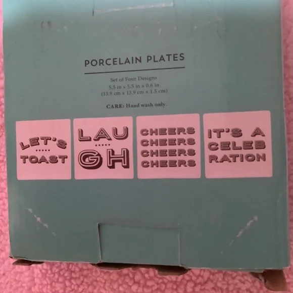 MODERN EXPRESSIONS Porcelain Plates Set of 4 New - Picture 3 of 6